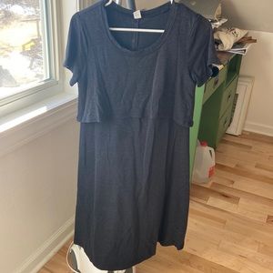 Old Navy Maternity Nursing dress